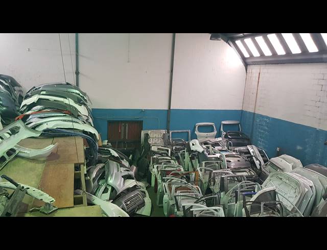 250M² FACTORY FOR SALE IN SACKS CIRCLE INDUSTRIAL